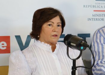 Gobernadora de Peravia: «De vuelta al barrio» es una oportunidad para adolescentes