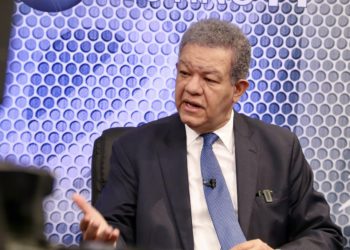 Abinader convocó reunión de emergencia tras recibir encuesta que le otorga 41%, así lo reveló Leonel Fernández