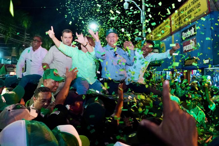 Leonel asegura que desde el gobierno se están anticipando a la pela que van a recibir en febrero