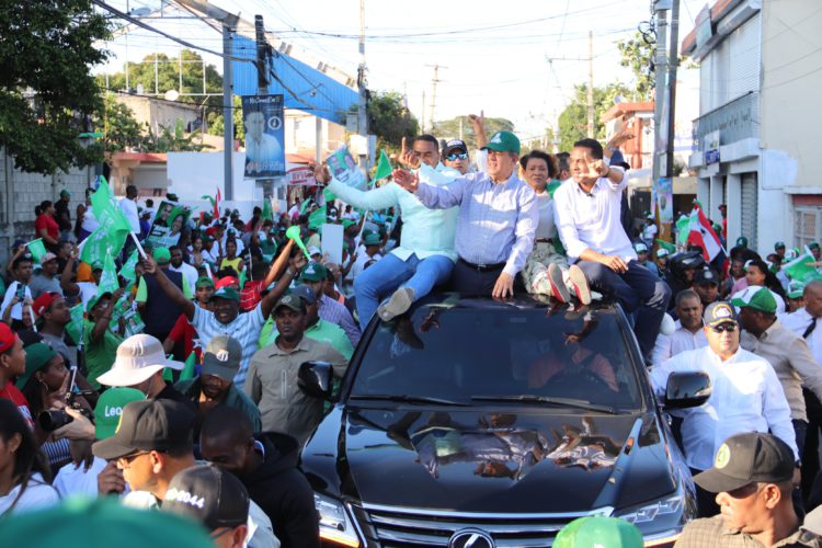 Leonel y candidatos de la FP y aliados consistan gran apoyo en distritos y municipios de provincia San Cristóbal