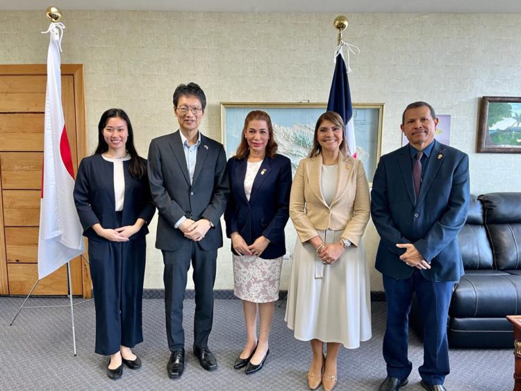 Presidenta del PARLACEN sostiene encuentro con Embajador de Japón en RD; hablan de fortalecer lazos de amistad y cooperación