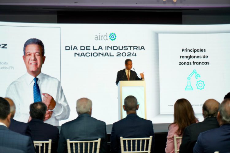 Leonel presenta un conjunto de propuestas de desarrollo al sector industrial dominicano
