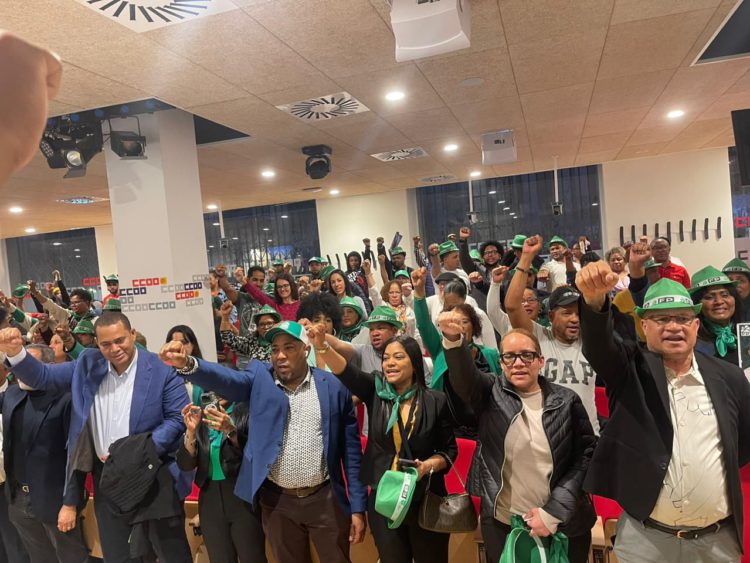 Ingrid Mendoza encabeza acto masivo de la Fuerza del Pueblo en Barcelona