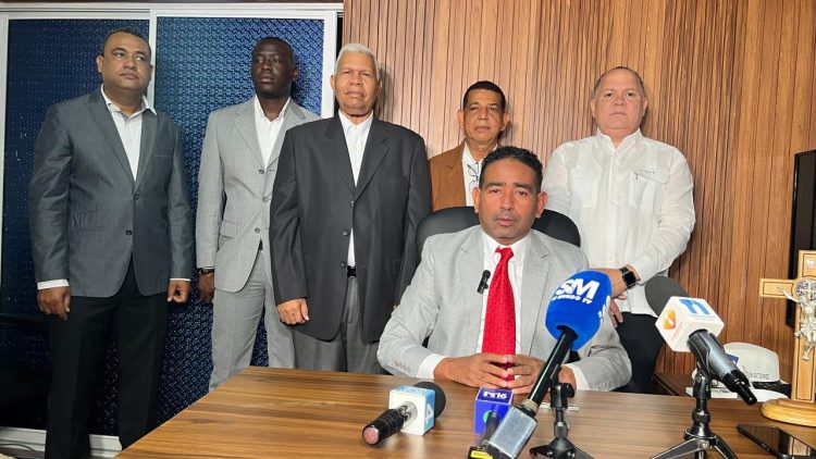 Comunicadores 8.0 respalda reforma a la Constitución propuesta por el presidente Luis Abinader
