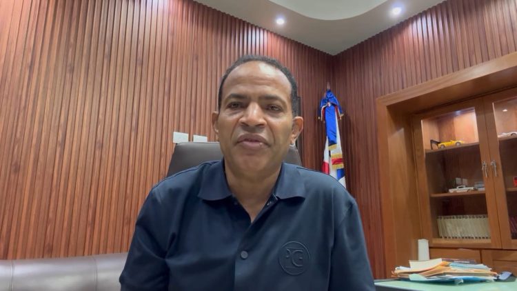 Transportista Juan Marte resalta voluntad del gobierno en impulsar transporte y cuestiona negligencia en Intrant