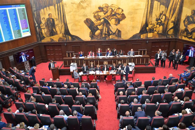 Asamblea Nacional Revisora aprueba unificación elecciones y disposiciones transitorias que prohíben reelección presidencial