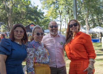 Alcaldia de Bani participa en 18 convite banilejo en Santo Domingo. Cientos visitan su stand