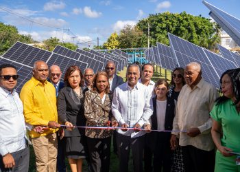 Paya se convierte en el primer territorio dominicano en implementar un sistema de alumbrado público inteligente
