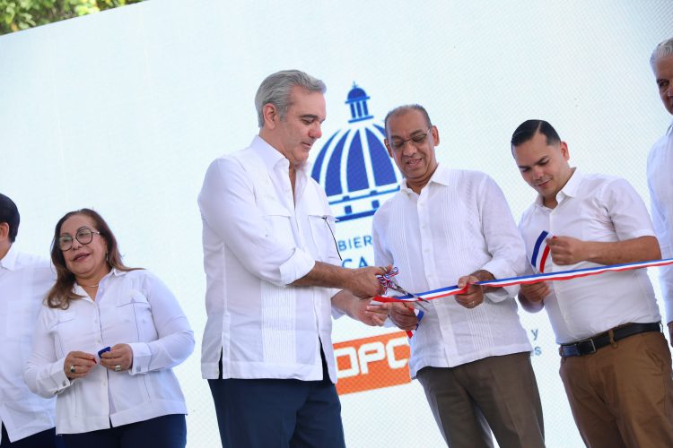 Nueva plataforma tecnológica del Ministerio de Obras Públicas facilita a la población conocer obras ejecutadas en todo el país