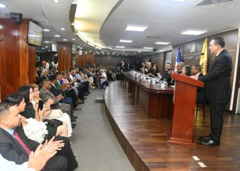 JCE-IESPEC gradúa en Administración Electoral a 200 miembros de organizaciones políticas