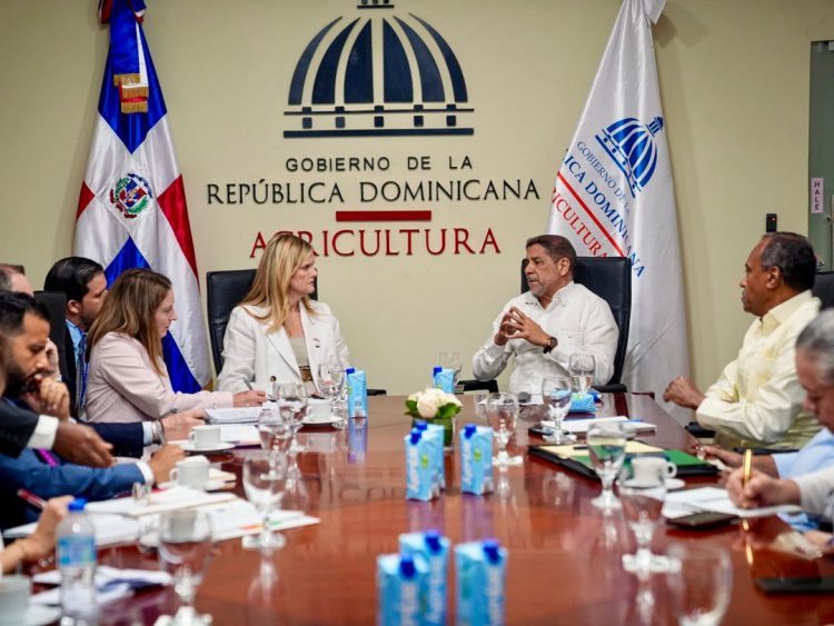 Ministro Limber Cruz se reúne con Michelle Bekkering, Subsecretaria Adjunta del USDA, buscan fortalecer cooperación agropecuaria y relaciones comerciales entre ambas naciones