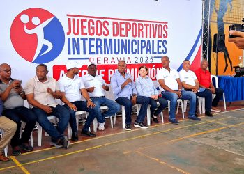 Celebran acto de premiación «Primeros Juegos Deportivos Intermunicipales Peravia 2025»