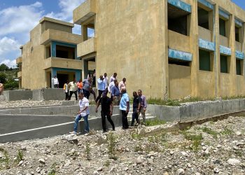 Infraestructura Escolar interviene Liceo Experimental y Recinto UASD de Elías Piña para agilizar su terminación, tras 12 años paralizado