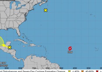 El NHC prevé que tormenta Erin se desvíe hacia el norte y se aleje de Puerto Rico