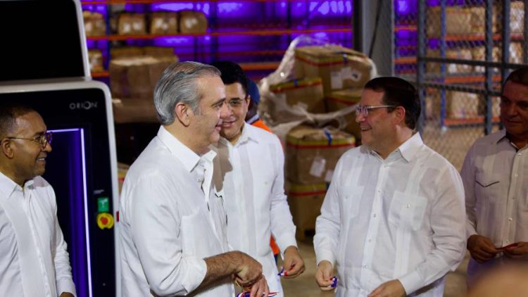 Inauguran en el AILA nueva terminal para manejo de mercancía comprada por internet