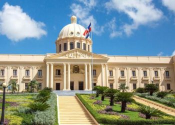 Presidente Luis Abinader anuncia cambios en su gabinete mediante el decreto 461-25