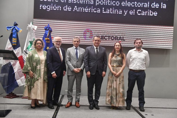 Presidente de la JCE cita desafíos del sistema político electoral de la región y los pilares para enfrentarlos