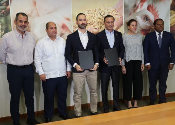 ADHA y Save the Children Dominicana firman acuerdo para prevenir el trabajo infantil en el sector agropecuario