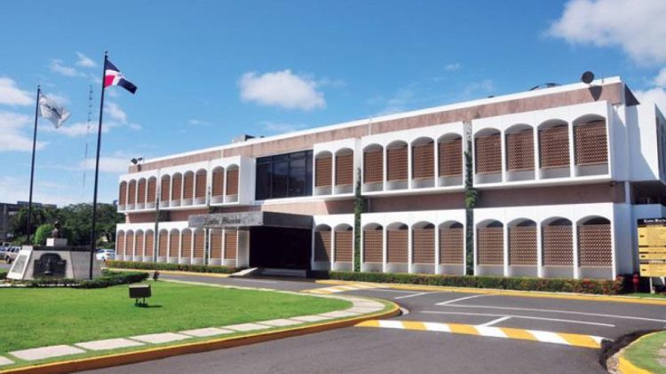 SNTP Distrito Nacional condena agresión a reportero del Listín Diario