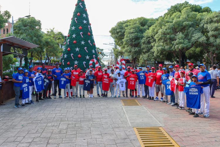 Alcaldía Baní inaugura Segundo Clásico Navideño de Béisbol Infantil U-10