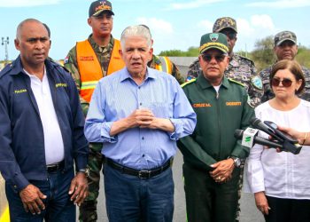 Ministerio de Obras Públicas Inicia programa de asfaltado en comunidades de la provincia Peravia