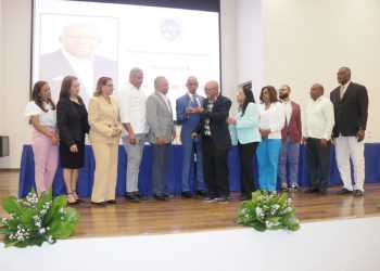 Patronato apoyo UASD Baní honra a miembros, fundadores y reconoce la lucha que hizo posible la Ciudad Universitaria
