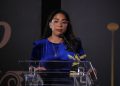 Premio Vive Sano reconoce a la periodista Carol G. Martínez Medina, docente de la UCSD, por su aporte al periodismo de salud