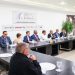 Julito Fulcar presenta el Plan Estratégico Peravia 2025-2055 durante almuerzo con Grupo de Comunicaciones Corripio.