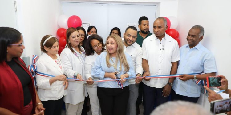 GOBERNADORA MUESTRA SATISFACCIÓN ANTE LA INAUGURACIÓN DE UNIDAD DE SALUD MENTAL EN HNSR
