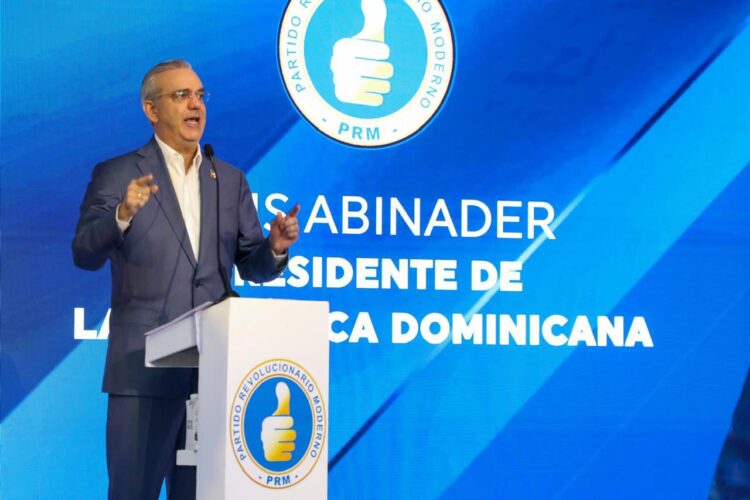 Presidente Abinader llama a cuidar al PRM con “humildad, unidad y determinación”, aseguró que el partido continuará en el poder haciendo las grandes transformaciones iniciadas en 2020