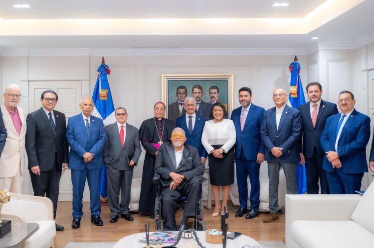Senado de la República reconoce al periodista Rafael Freddy Ortiz Mejía por sus 50 años de trayectoria